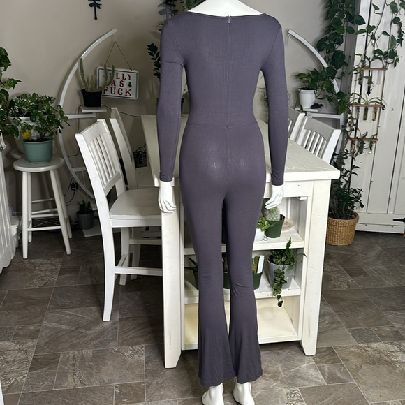 XS bodysuit, greyish slight purple stretchy - Picture 4 of 7